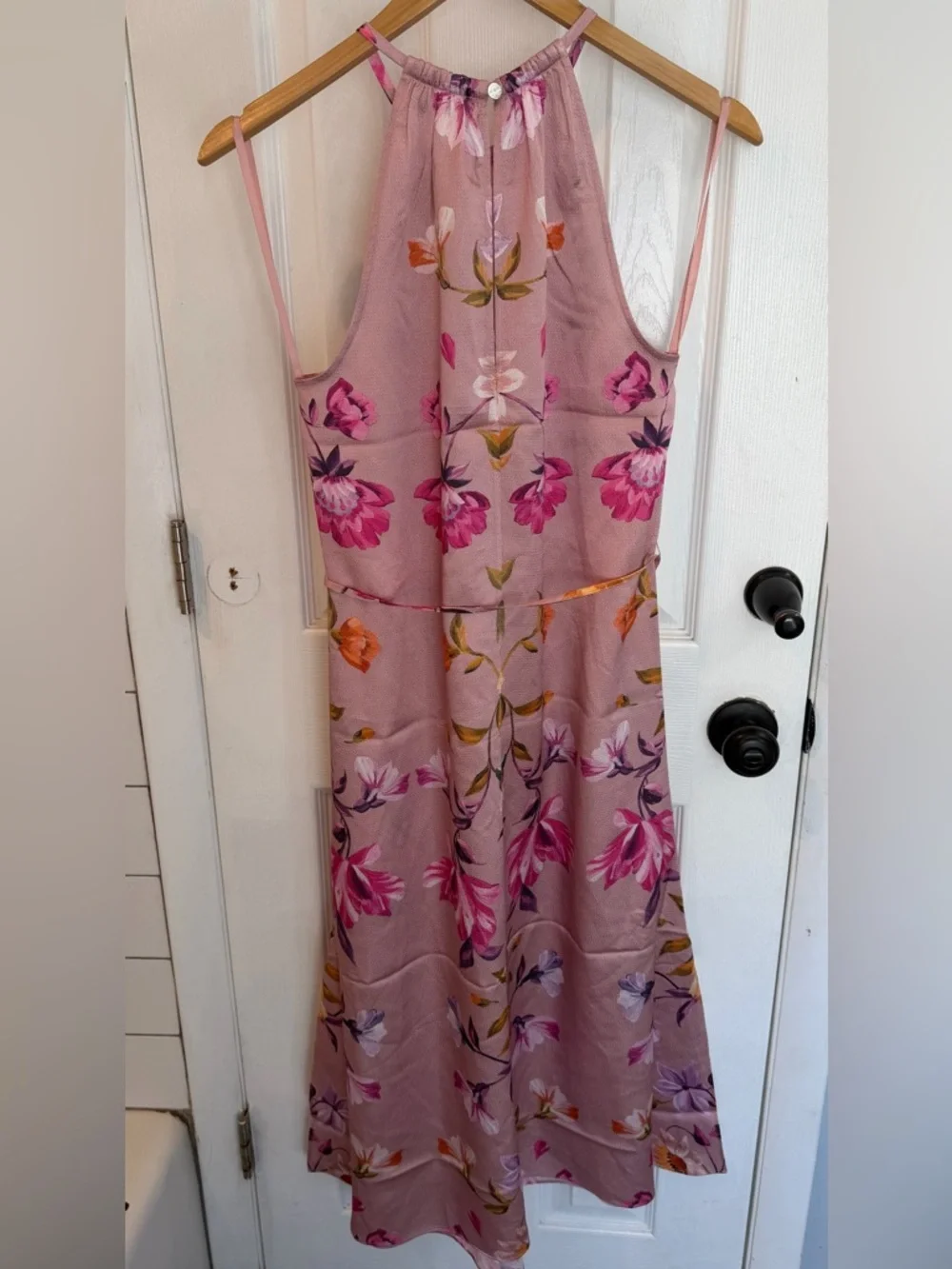 TED BAKER LONDON “Megarra” Rhubarb Halterneck Midi Dress - Picture 5 of 9